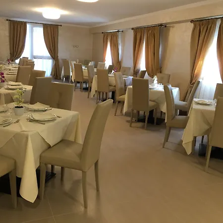 Riviera Palace Hotel 4*